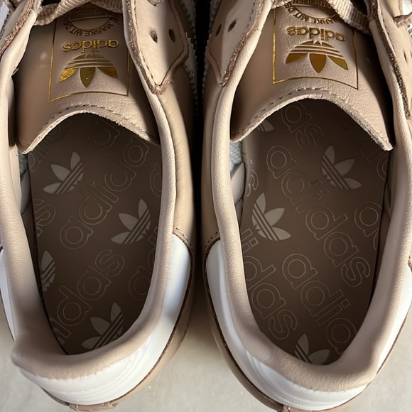 Brand new Adidas Sambas OG in beige - Picture 4 of 7